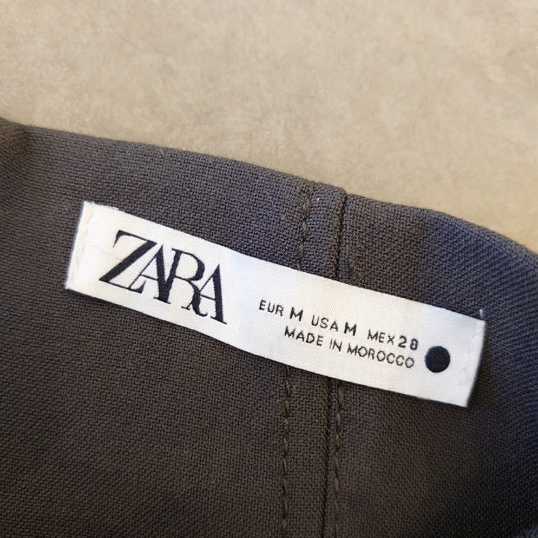 ZARA(ザラ)のZARA スリット入り ミディスカート レディースのスカート(その他)の商品写真