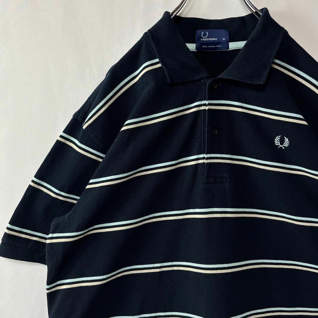 FRED PERRY(フレッドペリー)のフレッドペリー　ポロシャツ　ワンポイントロゴ　ボーダー　半袖　ネイビー　XL メンズのトップス(ポロシャツ)の商品写真