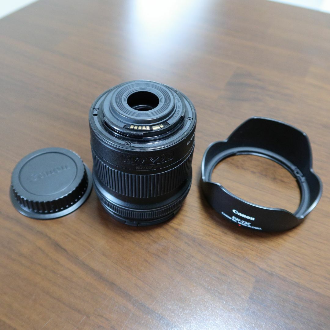 Canon(キヤノン)のEF-S10-18mm F4.5-5.6 IS STM 純正フード付属 スマホ/家電/カメラのカメラ(レンズ(ズーム))の商品写真