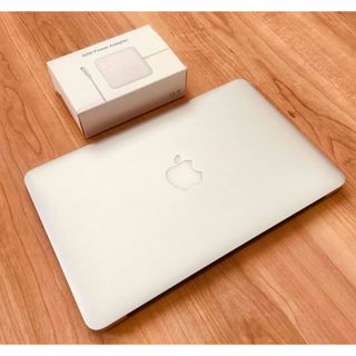 アップル(Apple)のMacBookAir(ノートPC)