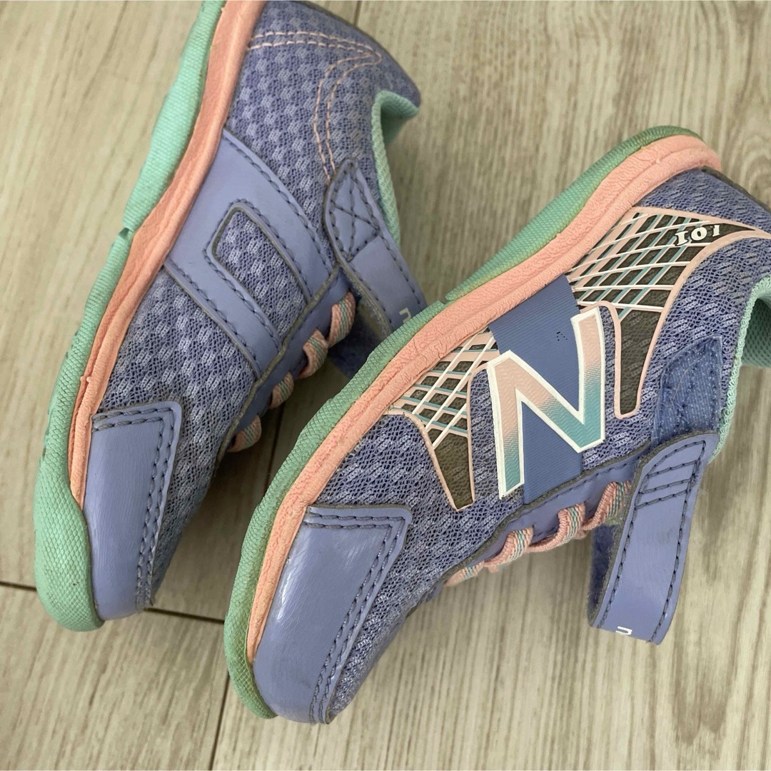 New Balance(ニューバランス)の可愛い　キッズ　ニューバランス　スニーカー　紫　15cm キッズ/ベビー/マタニティのキッズ靴/シューズ(15cm~)(スニーカー)の商品写真