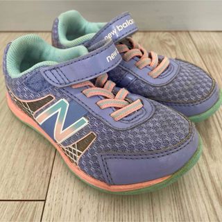 ニューバランス(New Balance)の可愛い　キッズ　ニューバランス　スニーカー　紫　15cm(スニーカー)