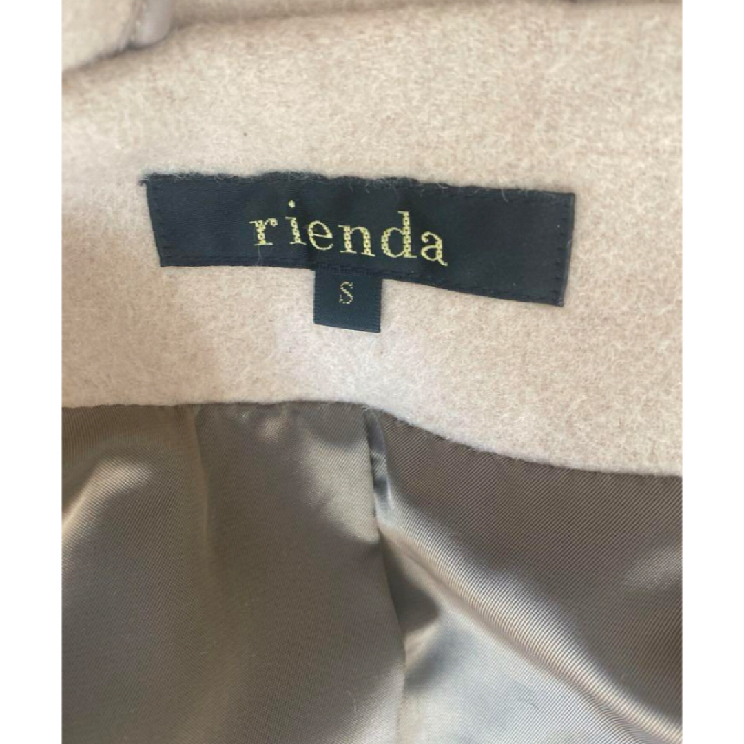 rienda(リエンダ)のリエンダ　ブラウン　フォックスファー付　ショートダッフルコート レディースのジャケット/アウター(ダッフルコート)の商品写真