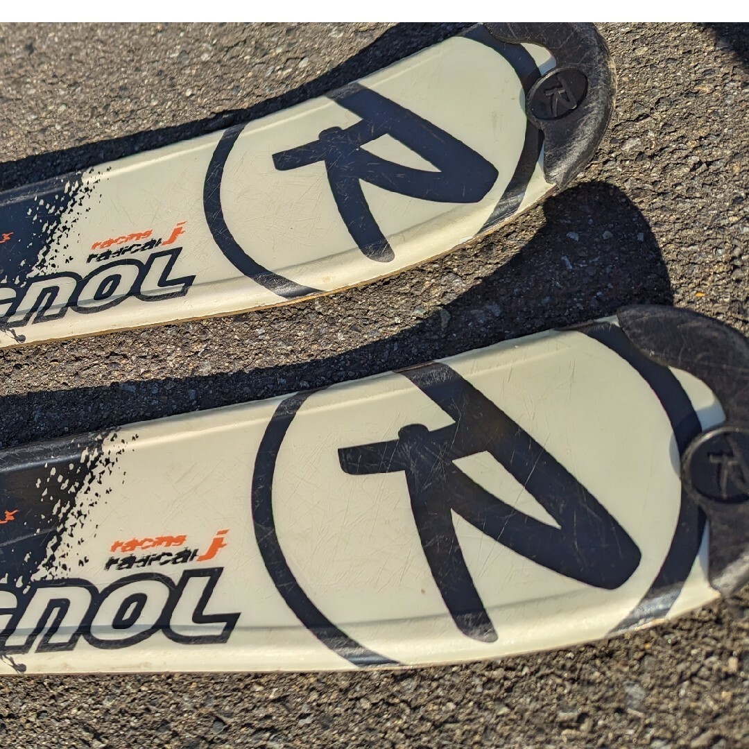 ROSSIGNOL(ロシニョール)のジュニアスキー板　110cm ロシニョール スポーツ/アウトドアのスキー(板)の商品写真