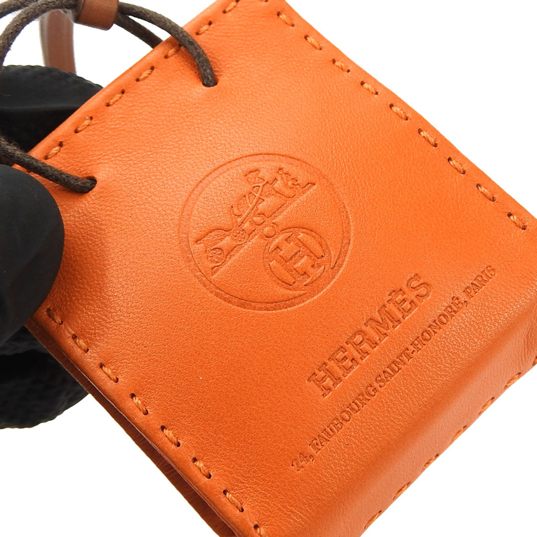 Hermes(エルメス)の【中古】 エルメス バッグチャーム サックオランジュ アニョーミロ オレンジ ブラウン ショッパー D刻印(2019年) 小物 レディース 女性 HERMES ハンドメイドのアクセサリー(チャーム)の商品写真