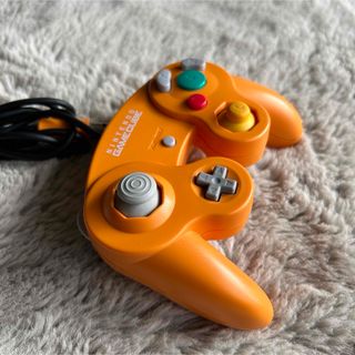 ゲームキューブ　コントローラ　オレンジ(その他)