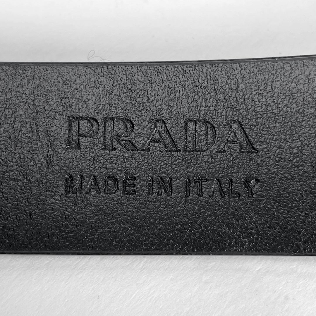 PRADA(プラダ)の【在庫一掃】 プラダ ロゴ ベルト レディース 【中古】 レディースのファッション小物(ベルト)の商品写真