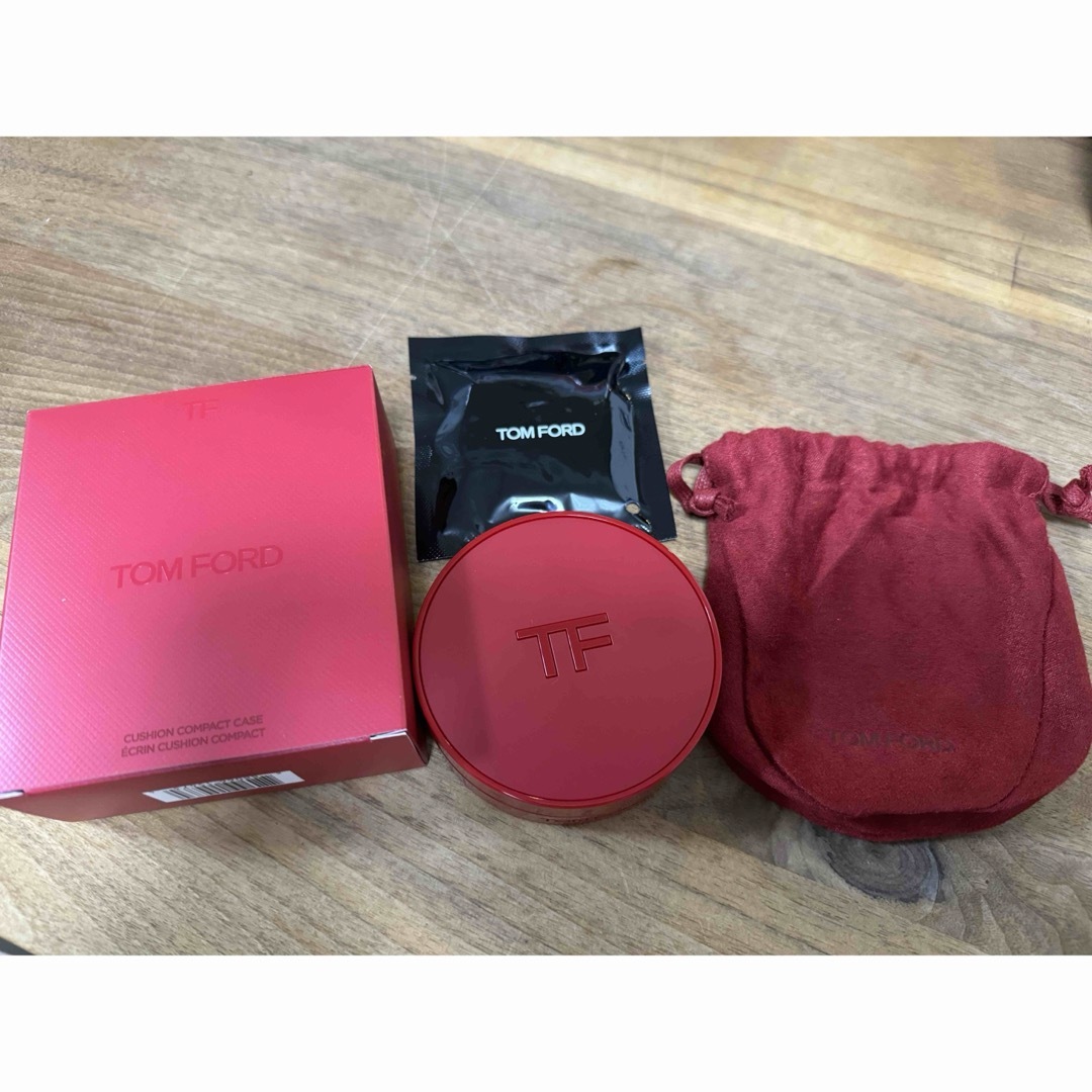 TOM FORD BEAUTY - トムフォード クッション コンパクト ケースの通販 TOM FORD BEAUTY - トムフォード クッション コンパクト ケースの通販