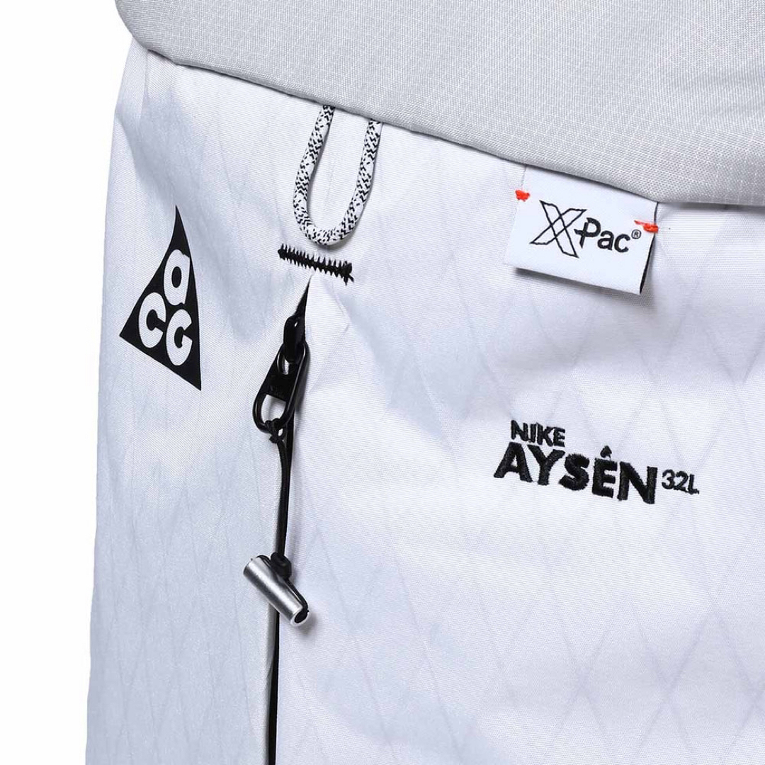 NIKE(ナイキ)のナイキ　NIKE  ACG Aysen Day Pack  32L アウトドア メンズのバッグ(バッグパック/リュック)の商品写真