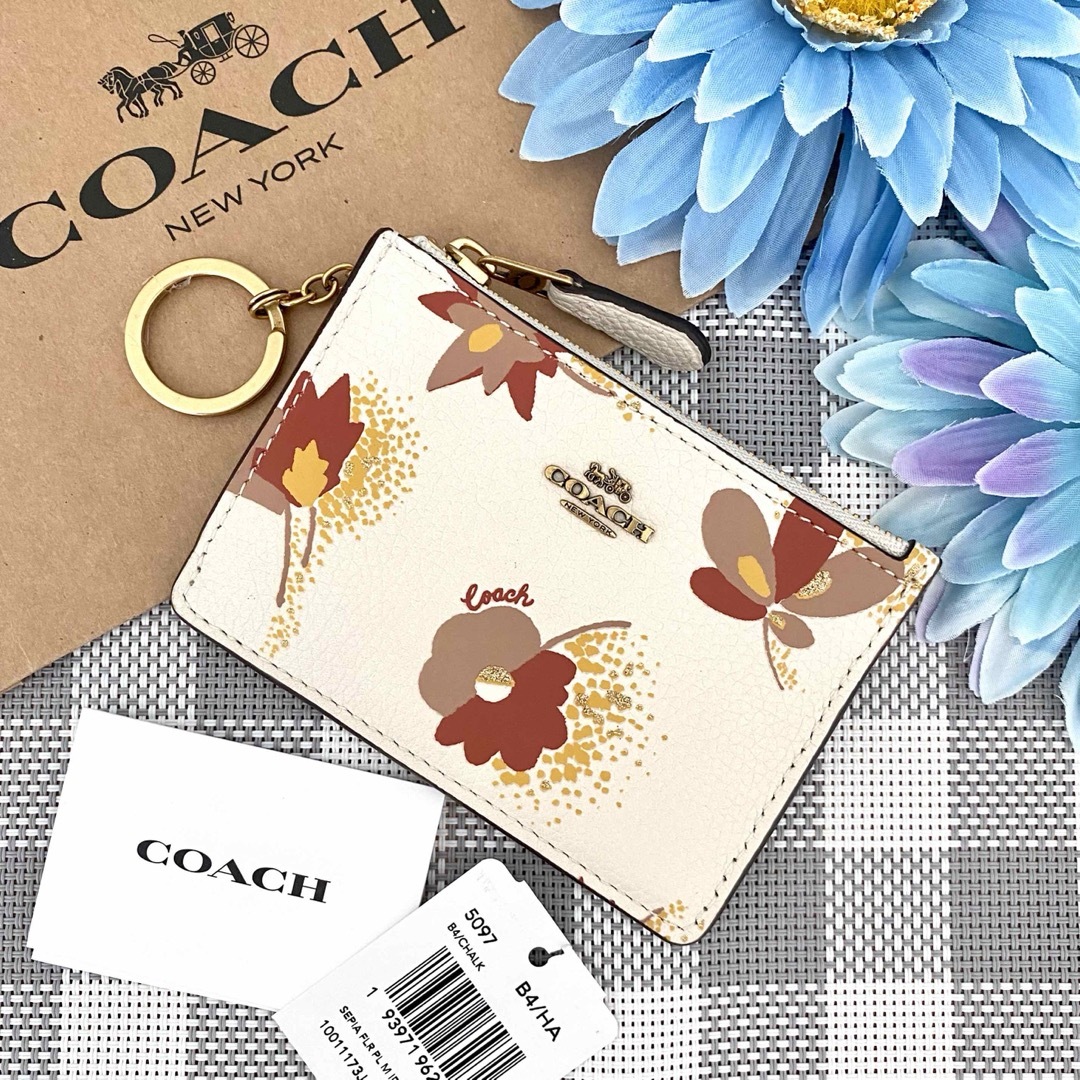 新品☆COACH コーチ  ホワイト 花柄 レザー コインケース