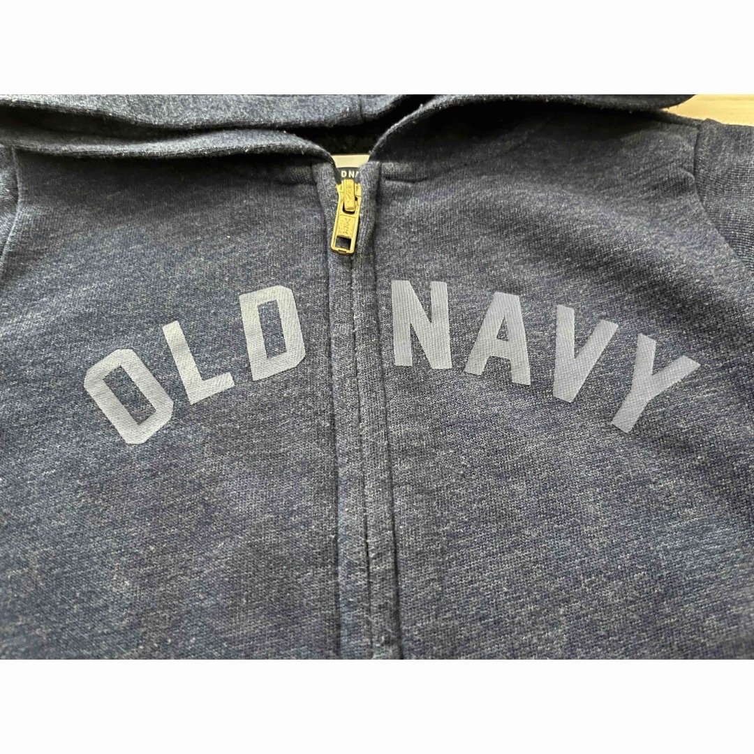 Old Navy(オールドネイビー)のオールドネイビー　裏起毛パーカー　2T(90cm) キッズ/ベビー/マタニティのキッズ服女の子用(90cm~)(ジャケット/上着)の商品写真