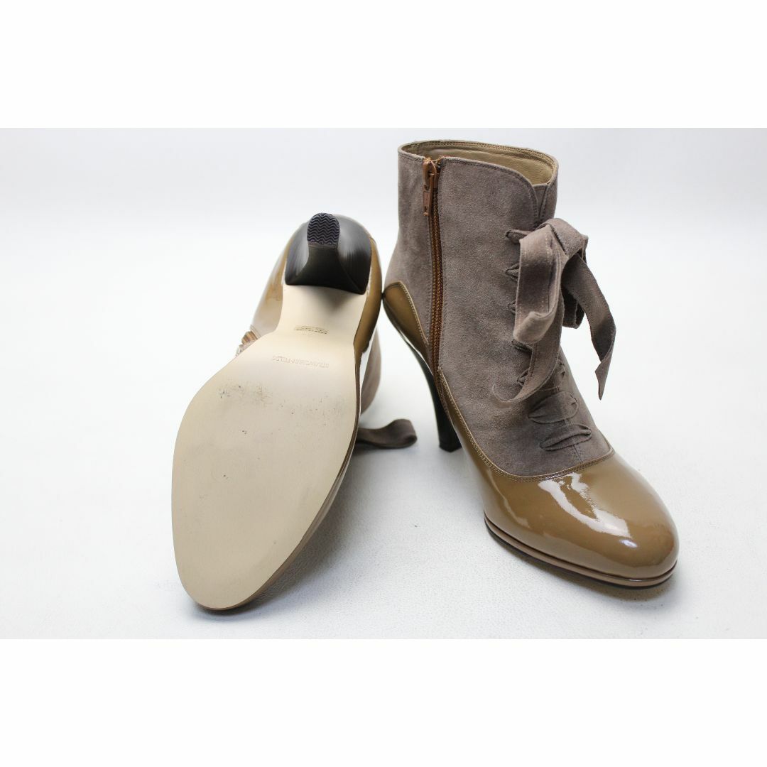 STRAWBERRY-FIELDS(ストロベリーフィールズ)のストロベリーフィールズ レースアップショートブーツ(24ｃｍ)超美品 レディースの靴/シューズ(ブーツ)の商品写真