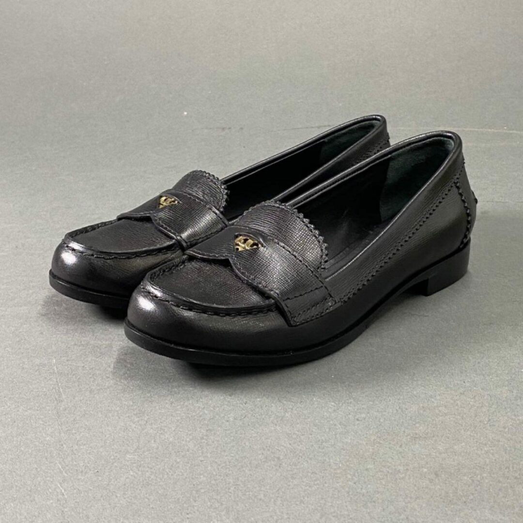 11j14 《極美品》 TORY BURCH トリーバーチ ロゴコイン 11j14 《極美品》 TORY BURCH トリーバーチ ロゴコイン