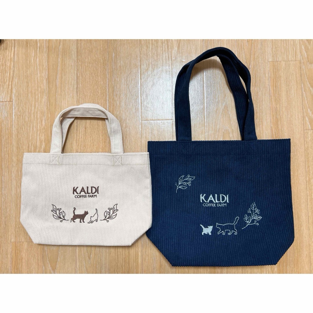 KALDI(カルディ)のKALDI カルディ 2023 ネコの日バッグ 2枚セット バッグのみ 猫の日 レディースのバッグ(トートバッグ)の商品写真