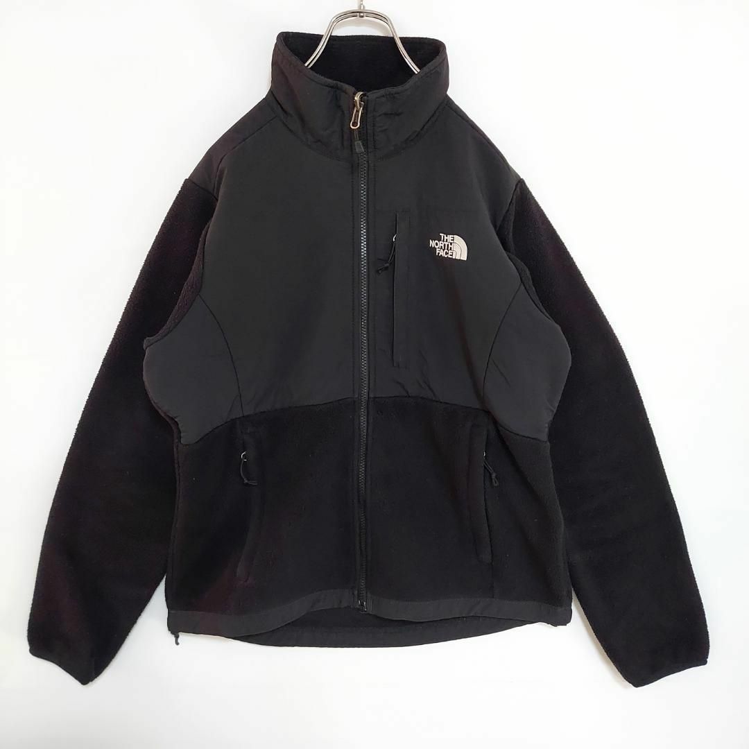 THE NORTH FACE(ザノースフェイス)のザノースフェイス デナリジャケット ナイロン M 黒 白 フリース 7352 メンズのジャケット/アウター(ブルゾン)の商品写真