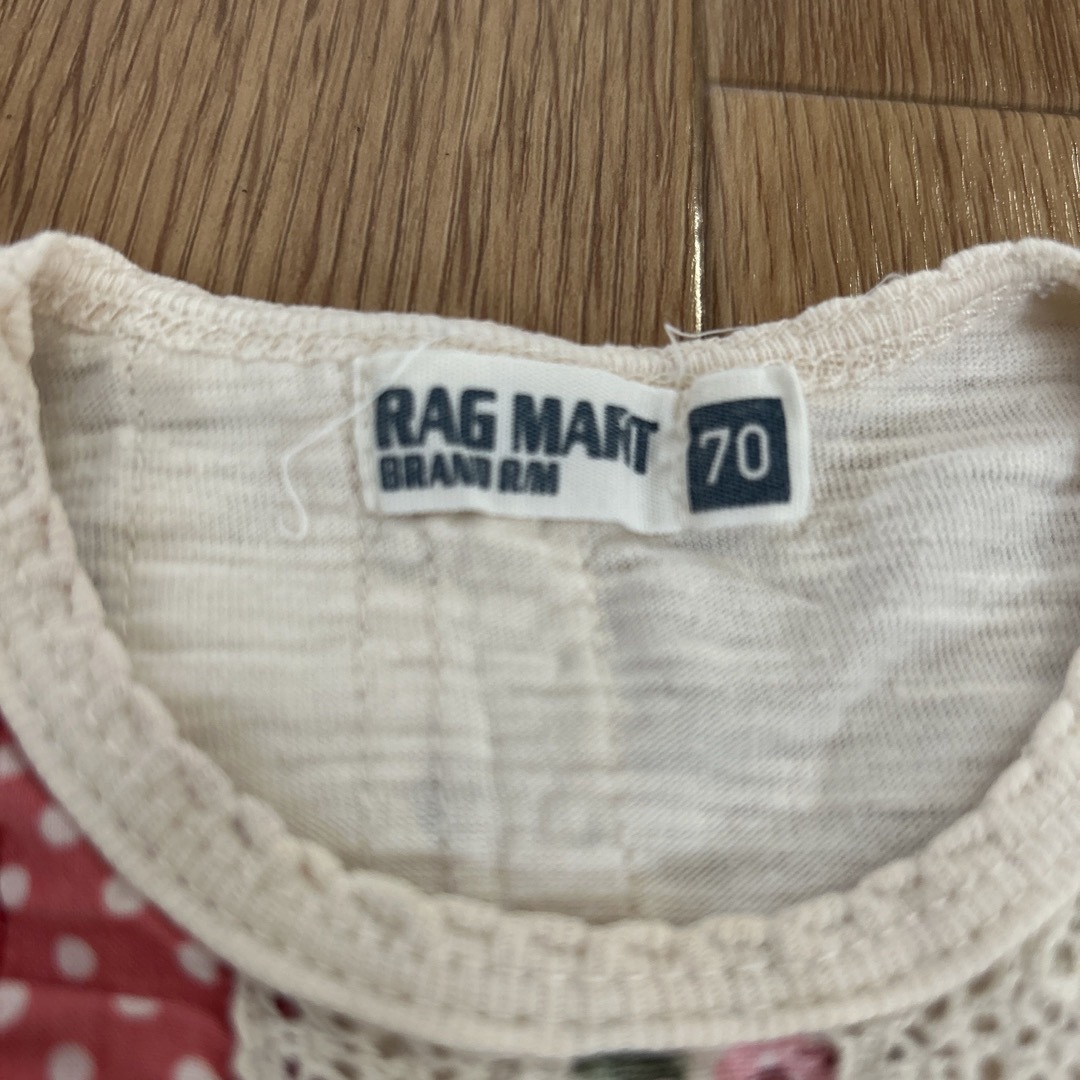 RAG MART(ラグマート)のラグマート　RAG MART ロンパース  つなぎ　70  小花　春　 キッズ/ベビー/マタニティのベビー服(~85cm)(カバーオール)の商品写真