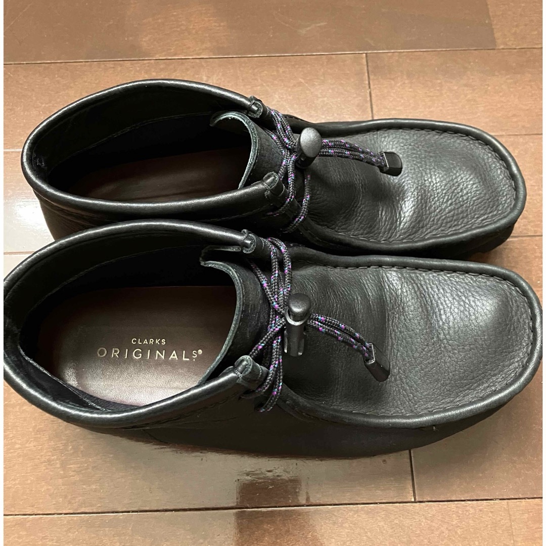 Clarks(クラークス)の26.0cm 美品 クラークス ワラビーブーツ ゴアテックス ブラックレザー メンズの靴/シューズ(ブーツ)の商品写真