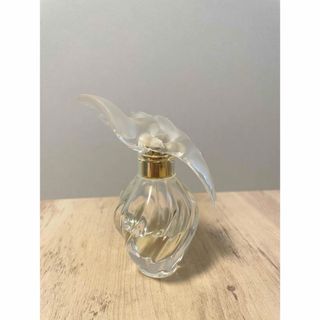 ニナリッチ(NINA RICCI)のNINA RICCI 香水　30ml(香水(女性用))