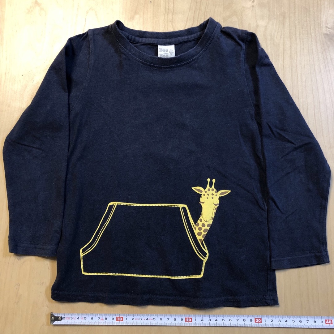 GAP Kids(ギャップキッズ)の青系110cm2枚セット★長袖GAPシャツ青チェック&BeeロンT紺キリン キッズ/ベビー/マタニティのキッズ服男の子用(90cm~)(Tシャツ/カットソー)の商品写真