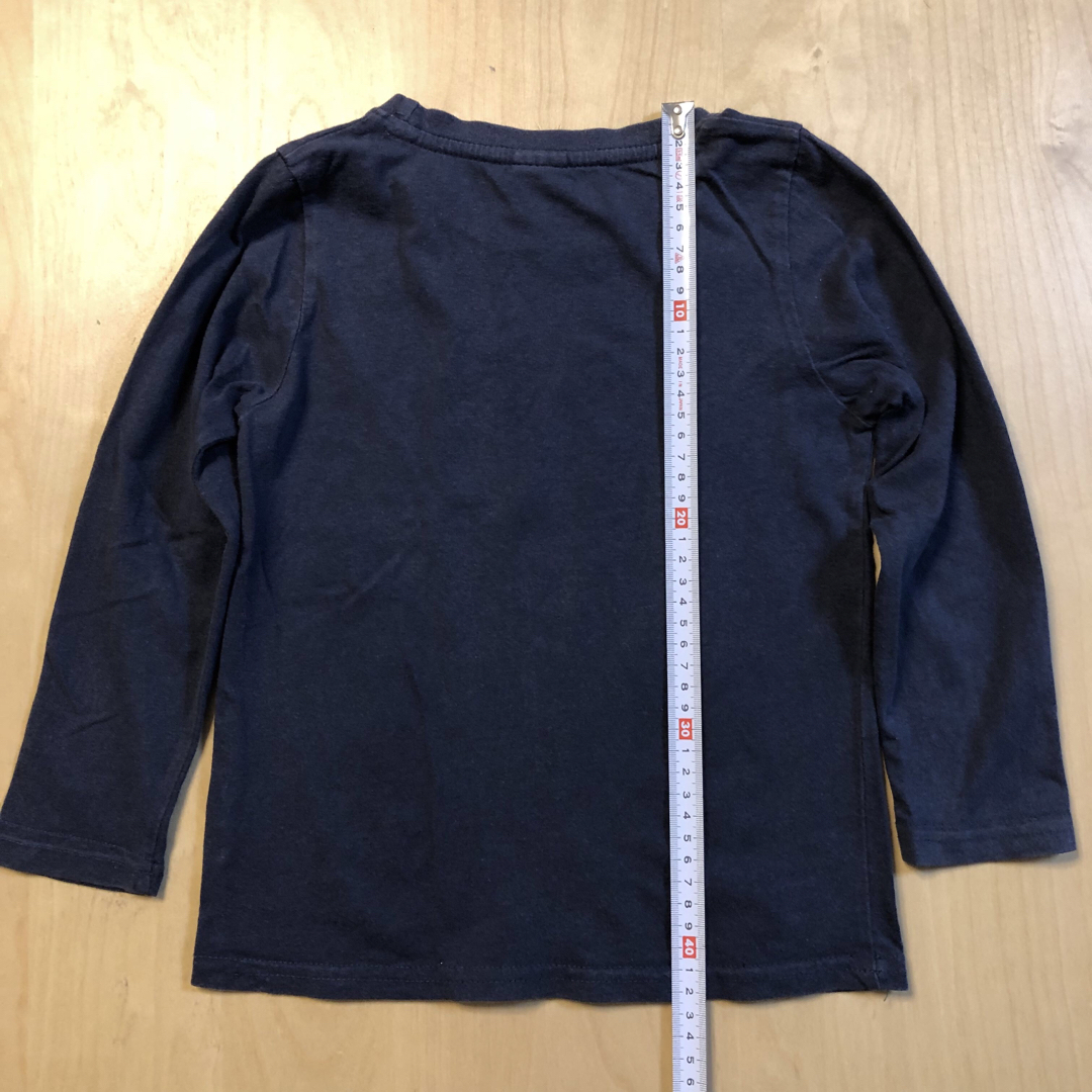 GAP Kids(ギャップキッズ)の青系110cm2枚セット★長袖GAPシャツ青チェック&BeeロンT紺キリン キッズ/ベビー/マタニティのキッズ服男の子用(90cm~)(Tシャツ/カットソー)の商品写真