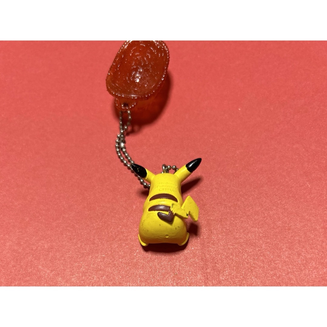 ポケモン(ポケモン)の【平成レトロ】ピカチュウ　キーホルダー ポケモン エンタメ/ホビーのアニメグッズ(キーホルダー)の商品写真