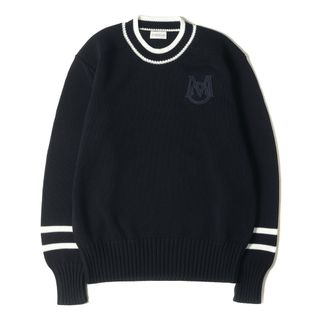 モンクレール(MONCLER)の新品 MONCLER モンクレール ニット サイズ:L 23AW モノグラムパッチ コットンベルベット ニットセーター GIROCOLLO TRICOT I20919C00002 M1509 プルオーバー ダークネイビー 紺 トップス【メンズ】(ニット/セーター)