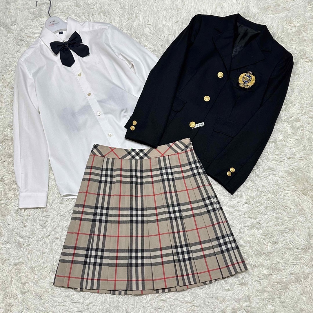 BURBERRY(バーバリー)の卒服　バーバリーロンドン　卒業入学式　フォーマルセット　140【匿名配送】 キッズ/ベビー/マタニティのキッズ服女の子用(90cm~)(ドレス/フォーマル)の商品写真