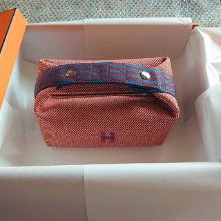 Hermes - エルメス ポーチ プティ デュック ブルー 中古 馬車の通販