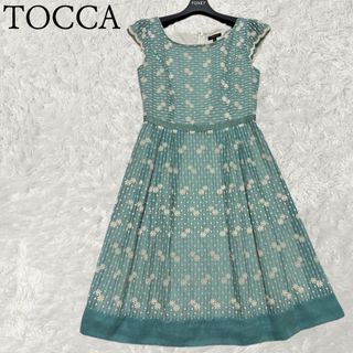 TOCCA - 美品♡ TOCCA ワンピース 刺繍 花柄 ベルベット グレー 大きい