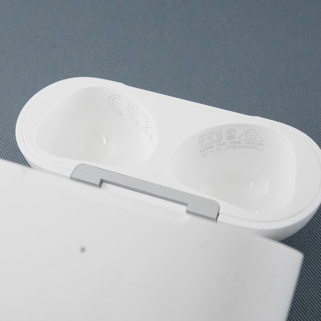 Apple - Apple AirPods 第三世代 MagSafe充電ケースのみ USED美品