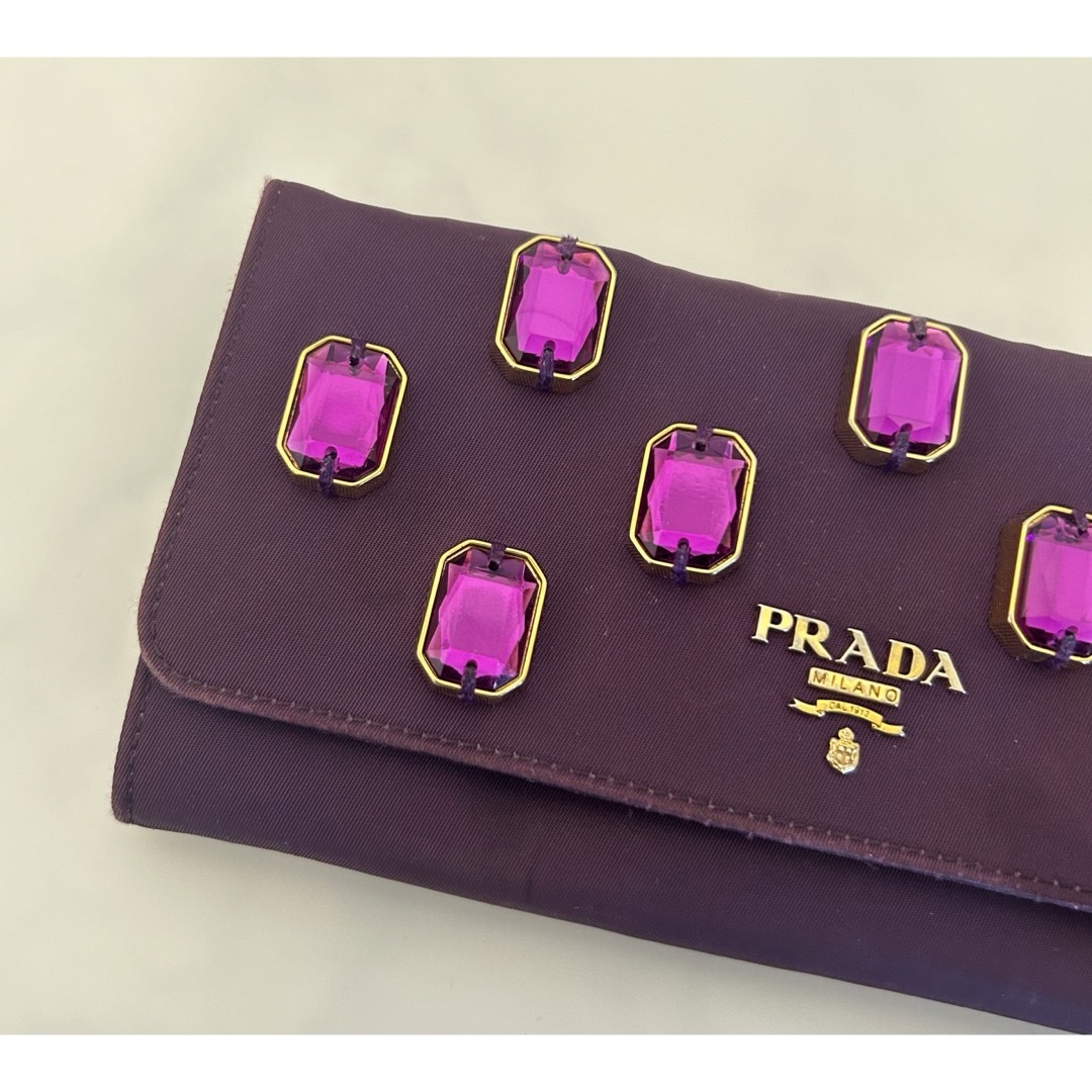 PRADA(プラダ)のプラダ　ビジュー　長財布　パープル レディースのファッション小物(財布)の商品写真