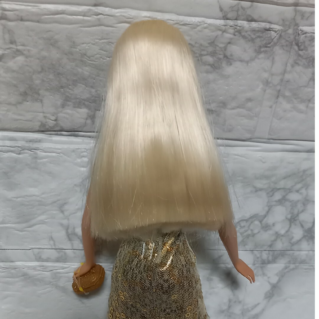 Barbie(バービー)のBarbie人形⑦ キッズ/ベビー/マタニティのおもちゃ(ぬいぐるみ/人形)の商品写真