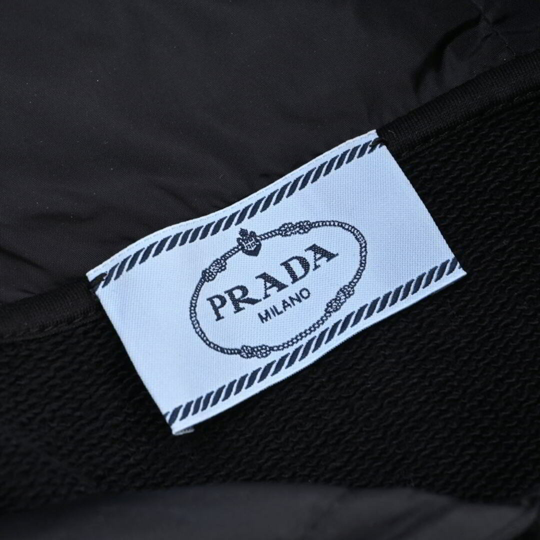 PRADA(プラダ)のPRADA ロゴプレート パーカ レディースのトップス(パーカー)の商品写真