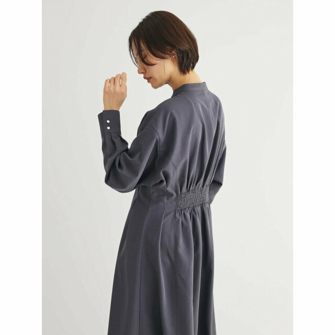 green parks(グリーンパークス)の【チャコールグレー】【F】ELENCARE DUE ウエストタックワンピース 24SS/長袖/ロング丈/シャツワンピース レディースのワンピース(ロングワンピース/マキシワンピース)の商品写真