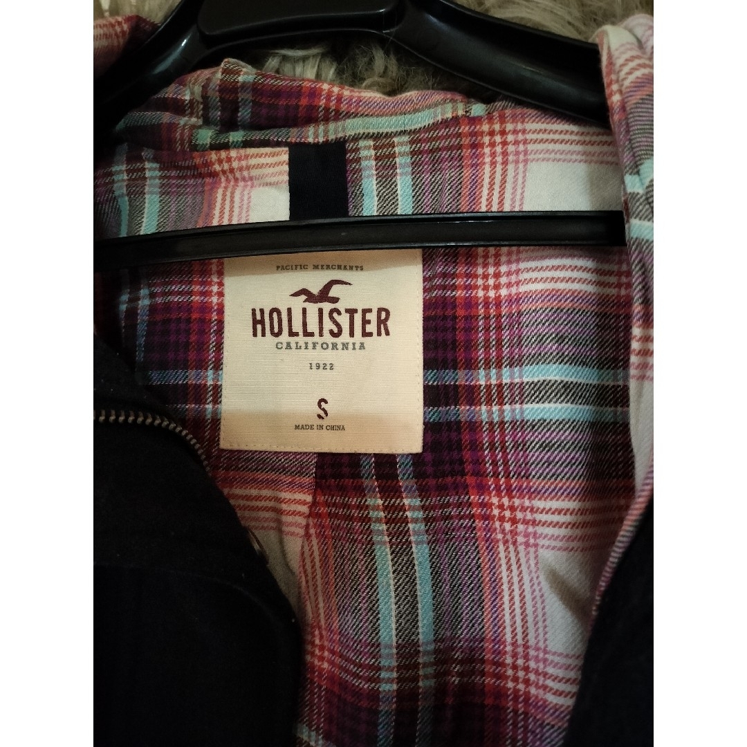 Hollister(ホリスター)のホリスター　レディースコート レディースのジャケット/アウター(その他)の商品写真