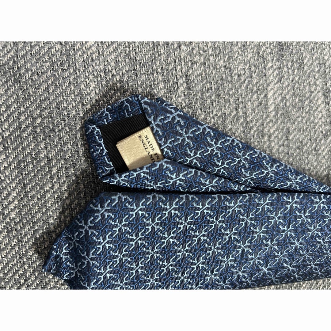 BURBERRY(バーバリー)のお値下げ！箱付き！バーバリー　メンズネクタイ メンズのファッション小物(ネクタイ)の商品写真