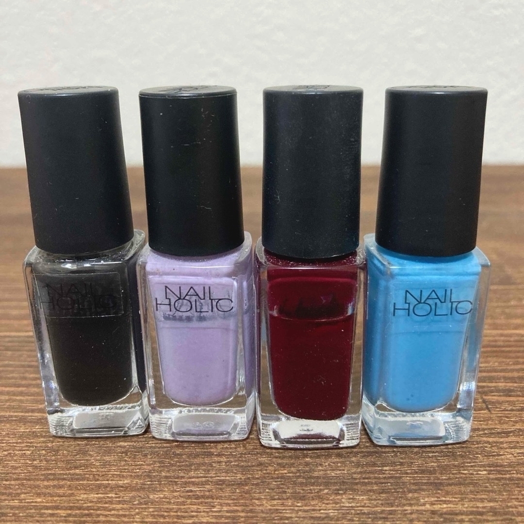 NAIL HOLIC(ネイルホリック)の【即日発送】ネイルホリック 4本セット コスメ/美容のネイル(マニキュア)の商品写真