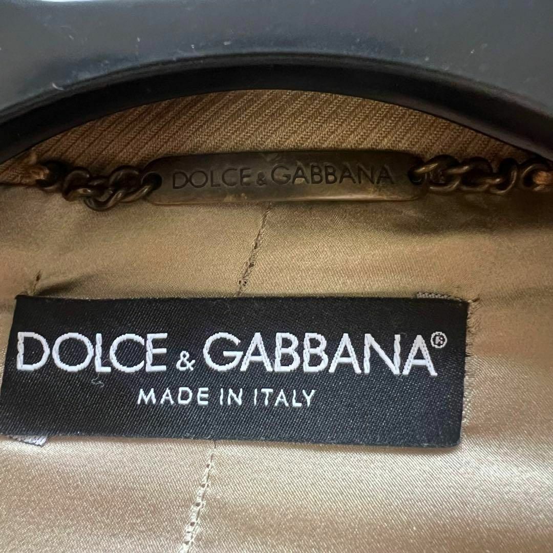 DOLCE&GABBANA(ドルチェアンドガッバーナ)の【美品】DOLCE&GABBANA ナポレオンコート ベージュ 38 立ち襟 レディースのジャケット/アウター(ロングコート)の商品写真