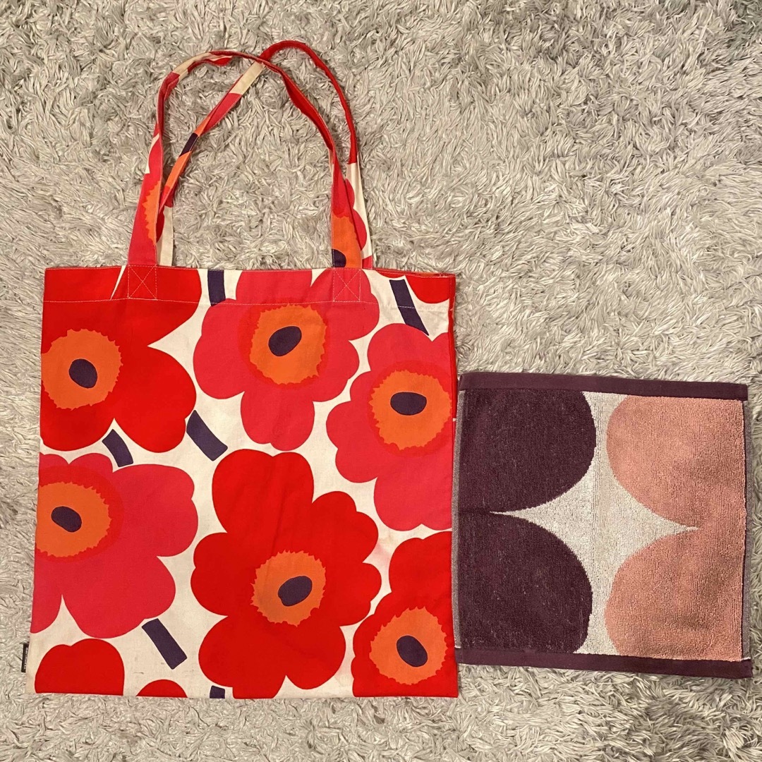 marimekko(マリメッコ)のmarimekko ウニッコ トートバッグ ハンドタオル レディースのバッグ(トートバッグ)の商品写真