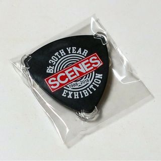 ビーズ(B'z)のピックバッジ B'z SCENES エキシビジョン グッズ バッチ バッヂ(ミュージシャン)