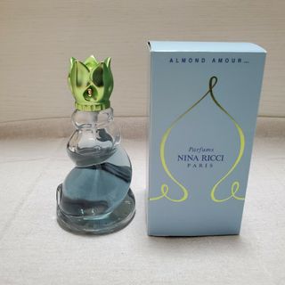 ニナリッチ(NINA RICCI)のニナリッチ　レベルドリッチ2(ブルー)オードトワレ100ml(香水(女性用))