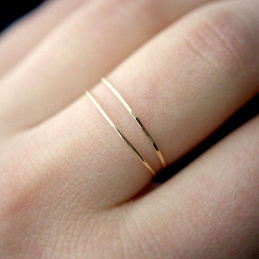 超極細 リング ステンレス シンプル 指輪 細い 華奢 レディースのアクセサリー(リング(指輪))の商品写真
