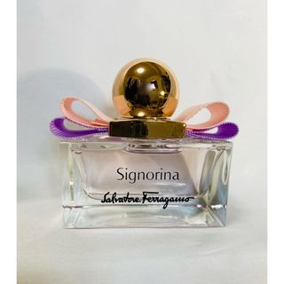 サルヴァトーレフェラガモ(Salvatore Ferragamo)のフェラガモ　シニョリーナ(香水中古品)(香水(女性用))