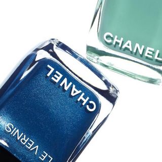 シャネル(CHANEL)のCHANEL⛱️ヴェルニ限定未開封725ラディアントブルー⛱️(マニキュア)