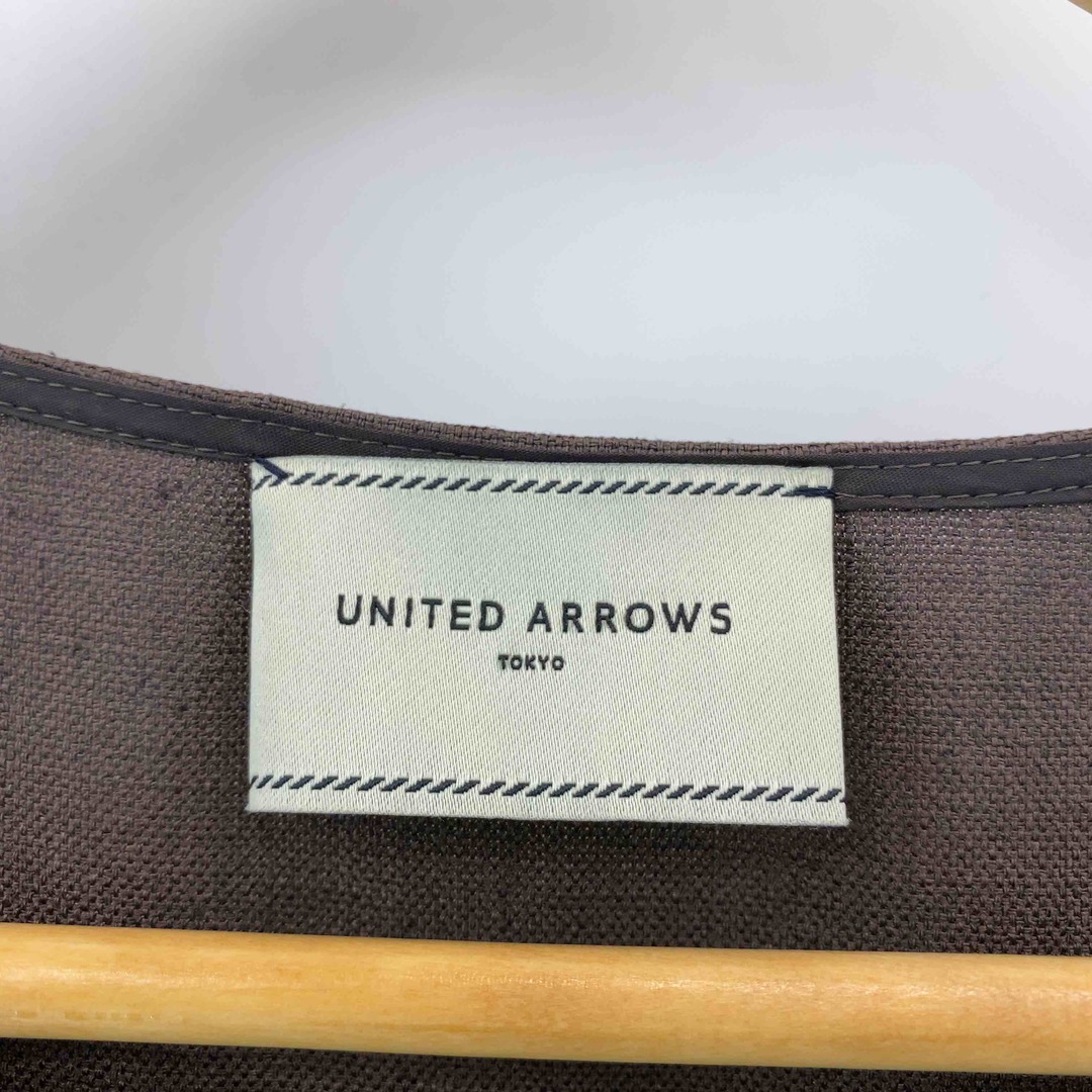 UNITED ARROWS(ユナイテッドアローズ)のUNITED ARROWS レディース ユナイテッドアローズ シャツ ブラウス半袖 ブラウン ドルマン 袖タック レディースのトップス(シャツ/ブラウス(半袖/袖なし))の商品写真