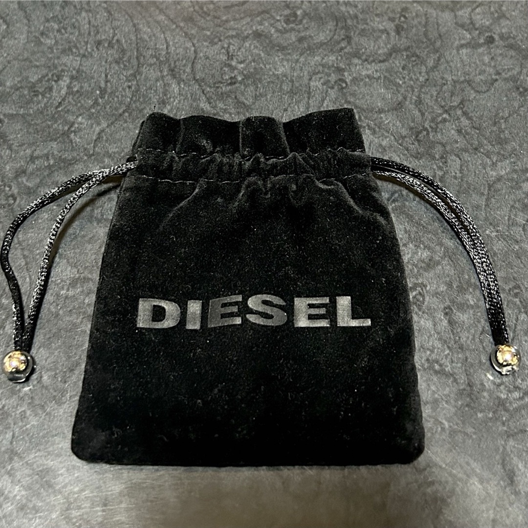 DIESEL(ディーゼル)のdiesel  デニム生地ブレスレット　メンズ　ディーゼル メンズのアクセサリー(ブレスレット)の商品写真