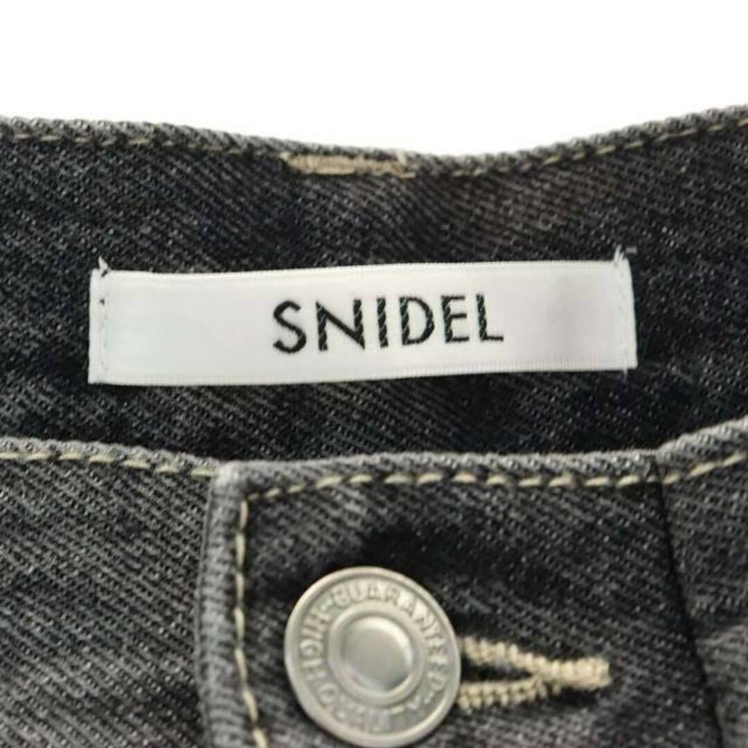 SNIDEL(スナイデル)のスナイデル 23AW ウエストタックデニムパンツ ジーンズ ワイド バギー レディースのパンツ(デニム/ジーンズ)の商品写真