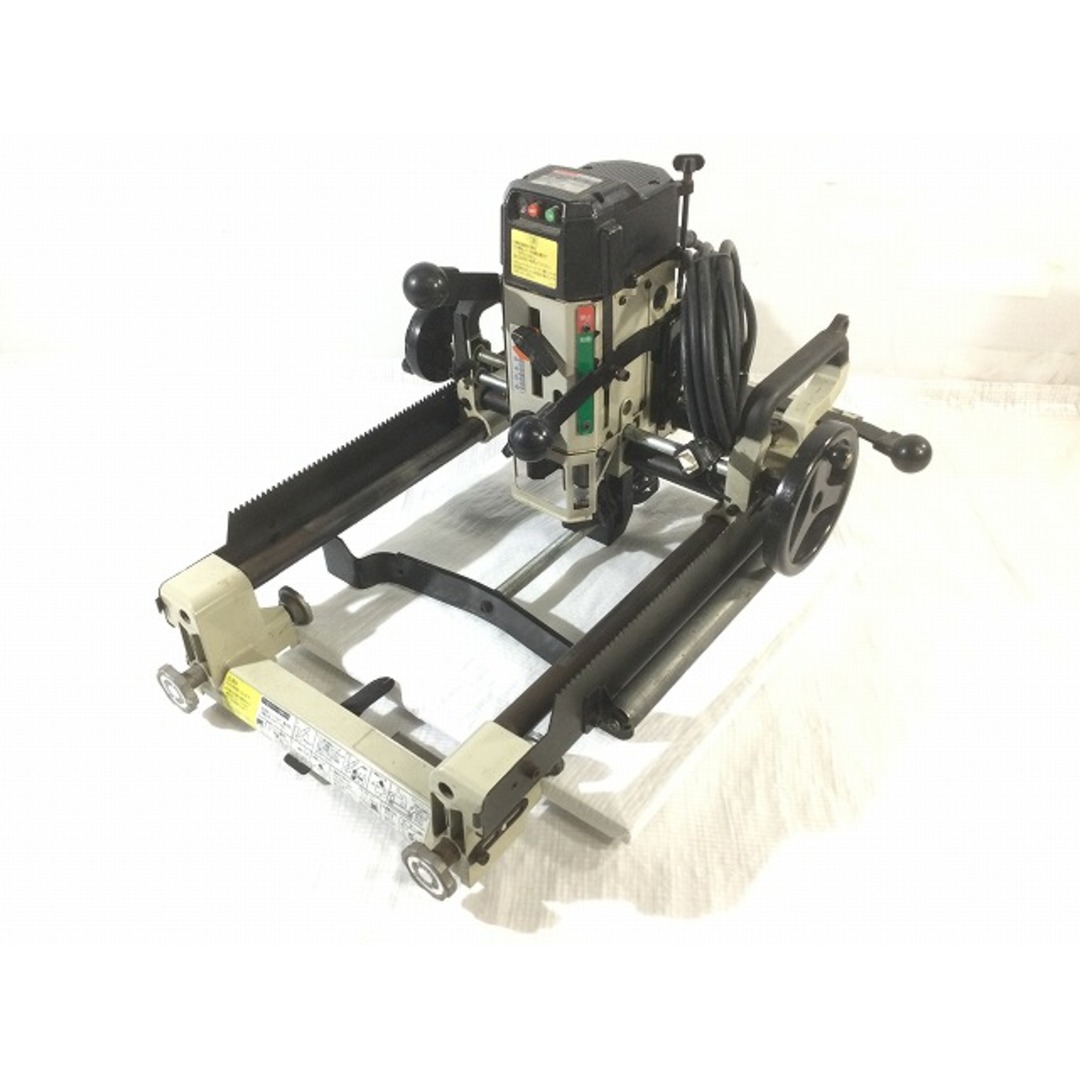 Makita - ☆中古品☆ makita マキタ 100V 大入レルータ 2517N Makita - ☆中古品☆ makita マキタ 100V 大入レルータ 2517N