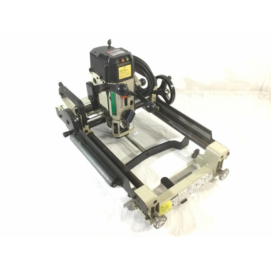 Makita - ☆中古品☆ makita マキタ 100V 大入レルータ 2517N Makita - ☆中古品☆ makita マキタ 100V 大入レルータ 2517N