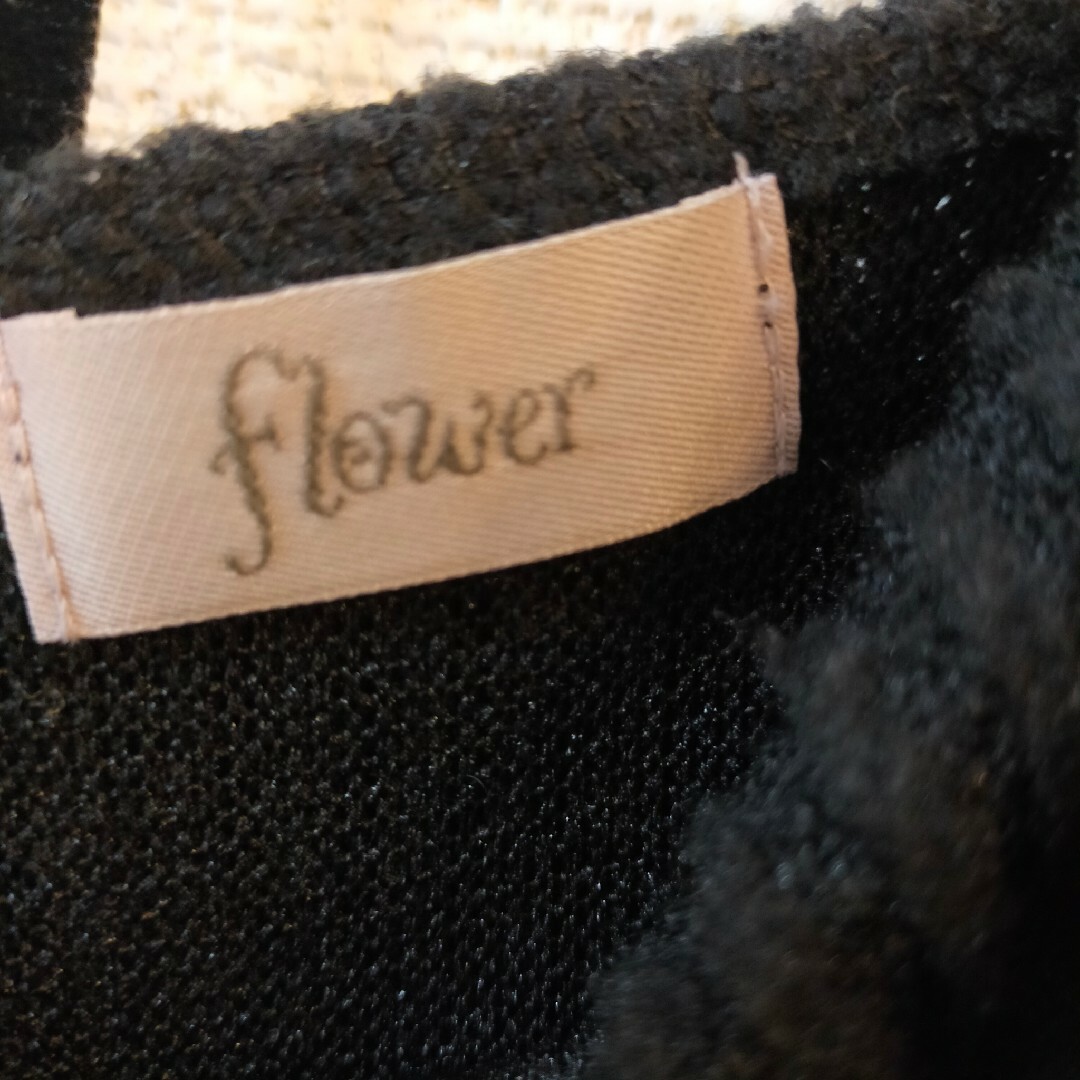 flower(フラワー)のflower　バタフライフリルビスチェ　ベスト　ニット　春ニット　春服 レディースのトップス(ベスト/ジレ)の商品写真